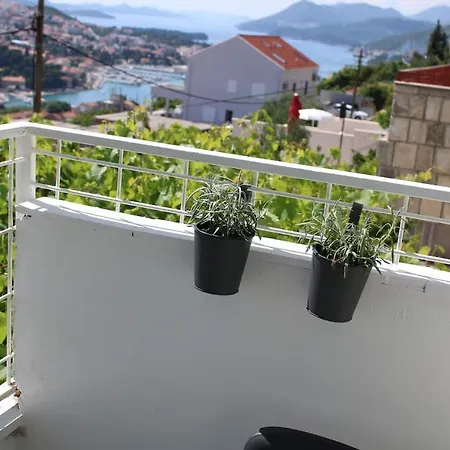 Apartment Mediterranean Vista *